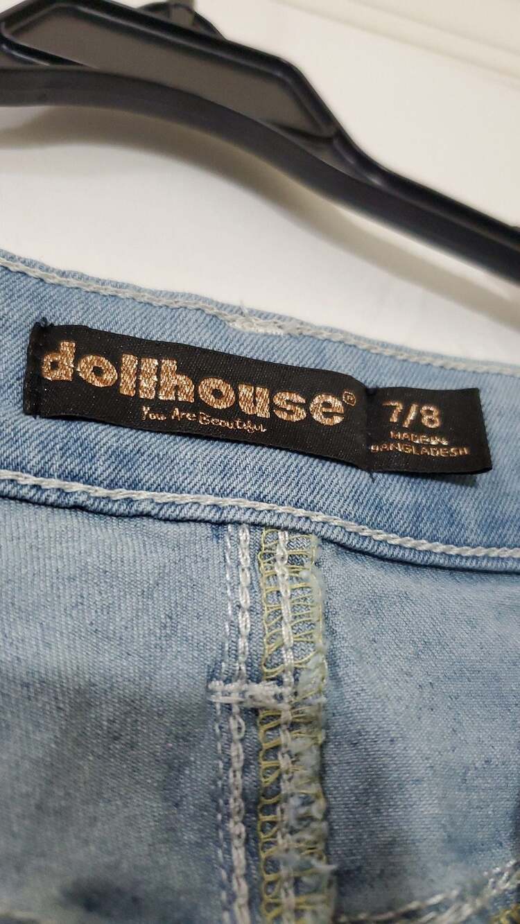 Dollhouse Distressed Light Wash Denim Shorts Size 7/8 - Picture 4 of 5